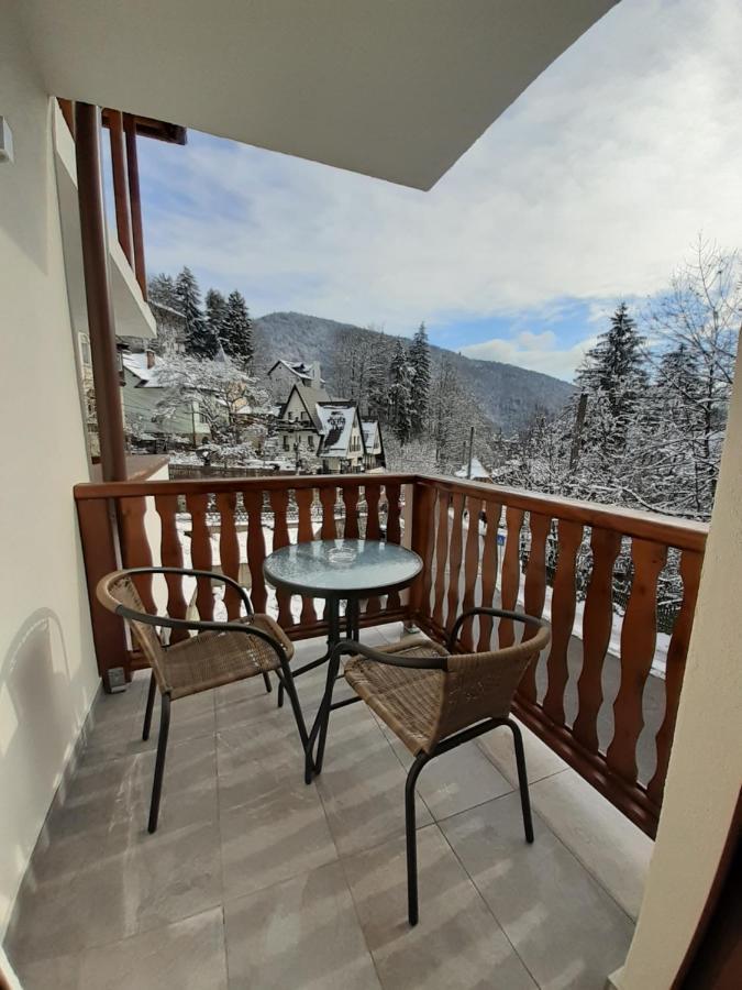 Lanobila Hotel Sinaia Exterior photo